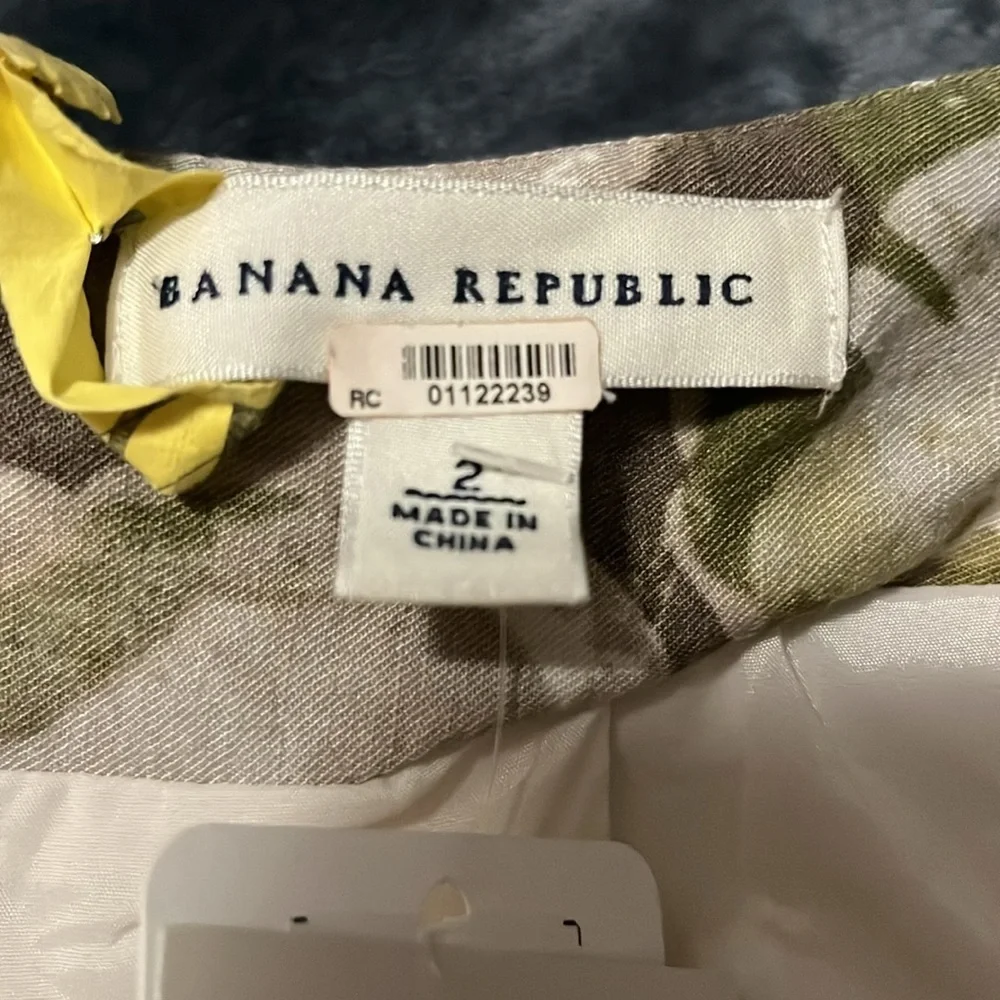 Banana Republic White Pencil Skirt (Size 2) - Picture 3 of 6